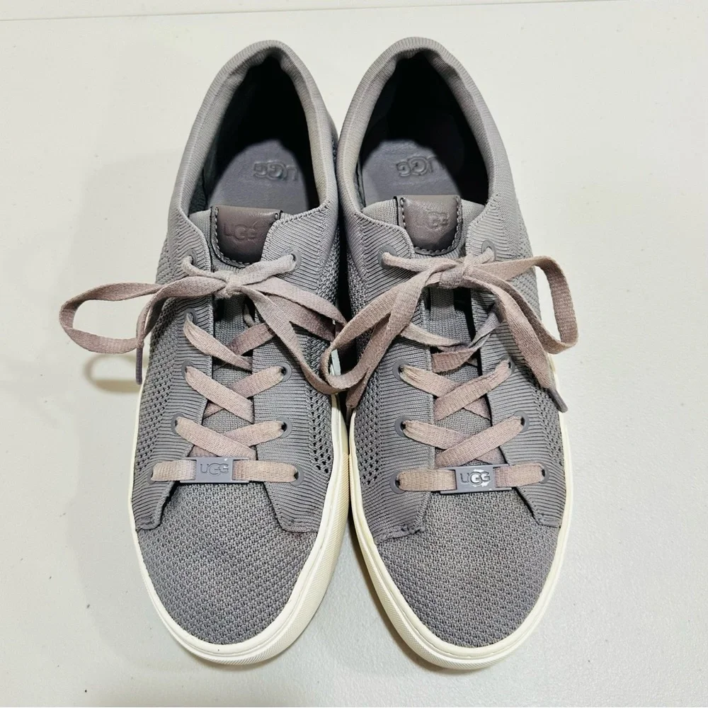 UGG Womens Zilo Knit‎ Sneakers LT/PAS GrayShoe Size 10